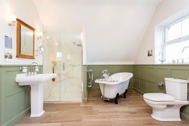 Klassisches Badezimmer in Hampshire