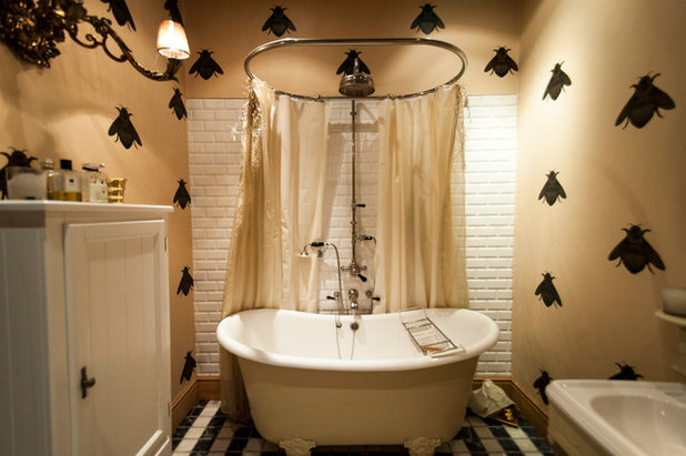 Victorian Bathroom by Amelia Hallsworth Photography