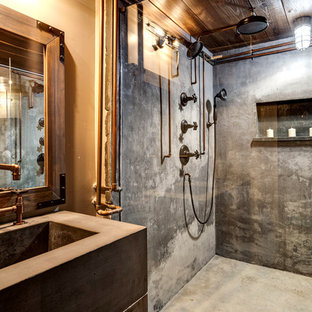 75+ Industrial Badezimmer mit bodengleicher Dusche Ideen & Bilder