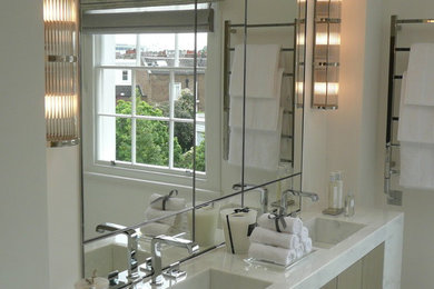This is an example of a classic bathroom in London.
