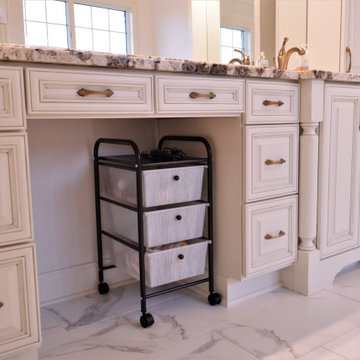 Lowell, IN. Haas Signature Collection. Elegant Traditional Style Kitchen