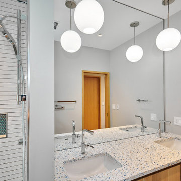 Luxurious Bathrooms - New Construction & Remodel