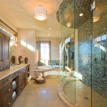 Luxurious Master Bathroom