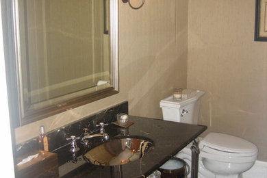 Bathroom - traditional bathroom idea in Chicago