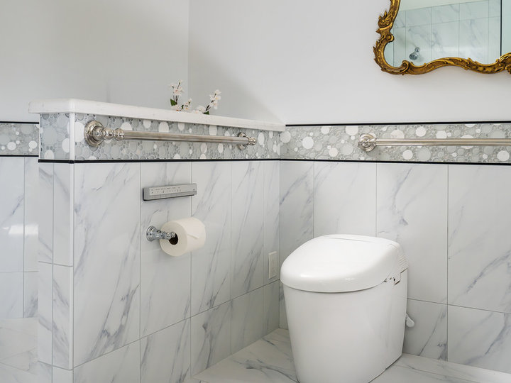 Modern Bathroom