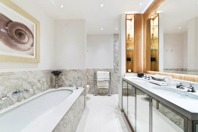 This is an example of a contemporary bathroom in London.