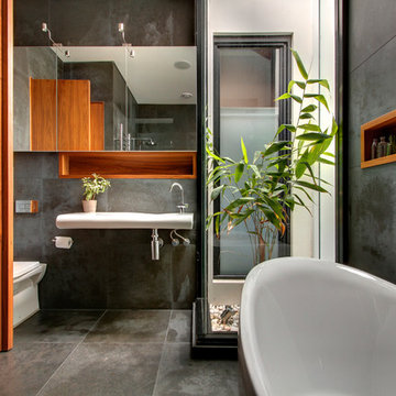 Luxury Tropical Bathroom