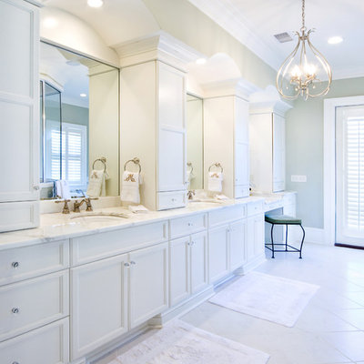 Bathroom - traditional bathroom idea in Charleston with marble countertops
