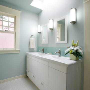 Madrona bath