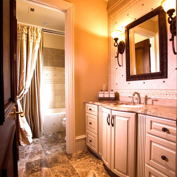 Maida Vale Traditional/Rustic Bathroom//Chapel Hill, NC