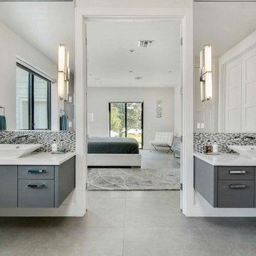 Maitland Lake Residence