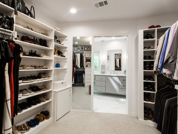 Flat Panel - Closet