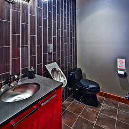 https://www.houzz.com/hznb/photos/man-cave-dream-garage-contemporary-bathroom-vancouver-phvw-vp~2852955