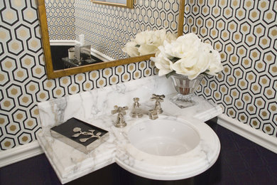 Inspiration for an eclectic bathroom remodel in Detroit