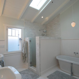 https://www.houzz.com/photos/marco-modern-beach-craftsman-seal-beach-ca-tropical-bathroom-orange-county-phvw-vp~1879182