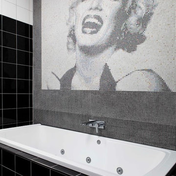 Marilyn's Midcentury bathroom