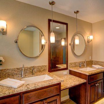 Master bath for two