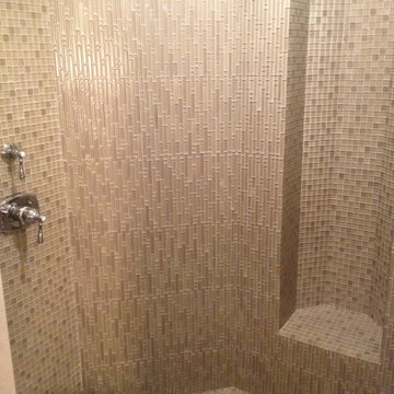 Master Bath - Her Showers - view 2