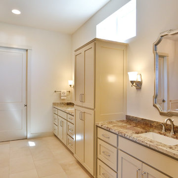 Master Bath - Hill Country Stone Ranch Home