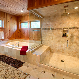 75+ Badezimmer mit brauner Wandfarbe und Falttür-Duschabtrennung Ideen