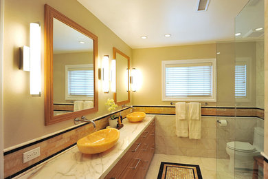 サンタバーバラにあるコンテンポラリースタイルのおしゃれな浴室の写真