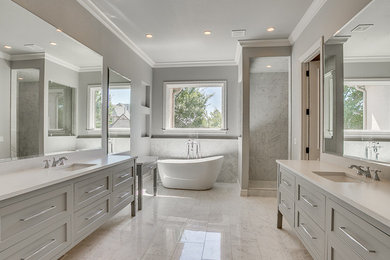 Exemple d'une salle de bain craftsman.