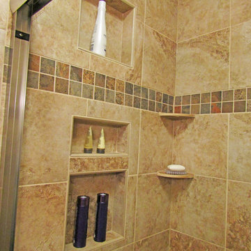 Master Bath with Tile Shower (B-102)