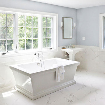 Master Bathroom & Soaking Tub