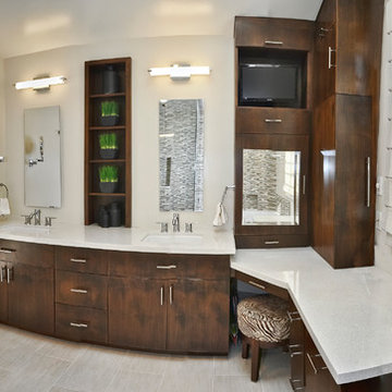 Master Bathroom Double Sinks and Make-up Vanity