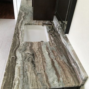 MASTER BATHROOM - Free Standing Tub / Crema Marfil Tile / White Reef Granite