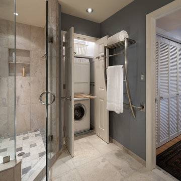 Master Bathroom - Traditional- European