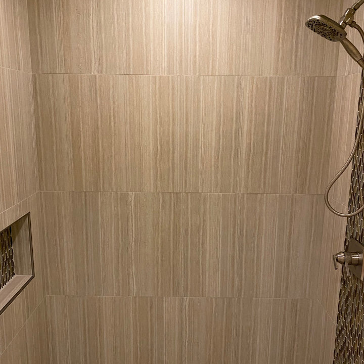 Vertical Shower Tile Accent Photos & Ideas Houzz