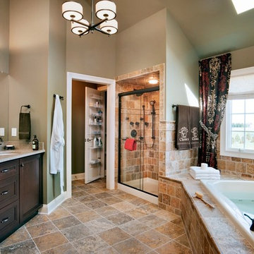 Master Bathroom (Zoomed View)