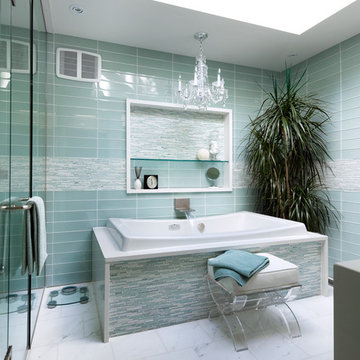 Master Ensuite Bathroom - www.dundenehomes.ca