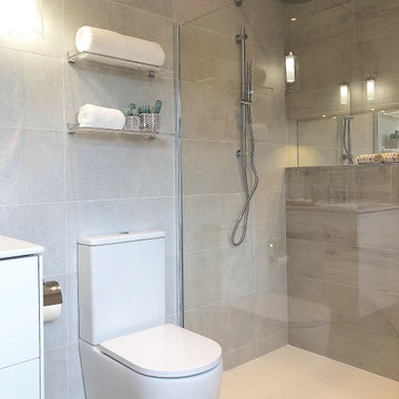 Master Ensuite - Rhoose