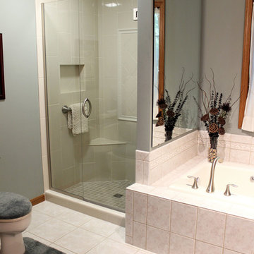 Masterbath Shower and Vanity Quartz Countertop