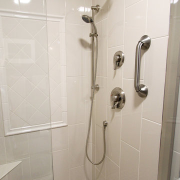 Masterbath Shower and Vanity Quartz Countertop