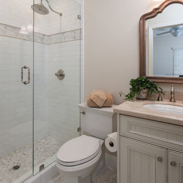 MAVERICK CIRCLE | 1st Floor Guest Bath