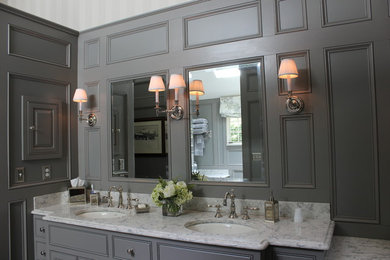 Inspiration for a timeless light wood floor bathroom remodel in Columbus with gray walls