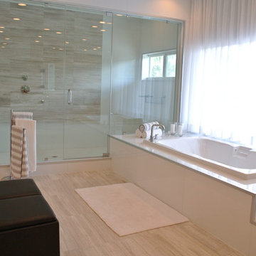 MIAMI, FLORIDA - Stephen Tulloch Residence - By J Design Group - Modern