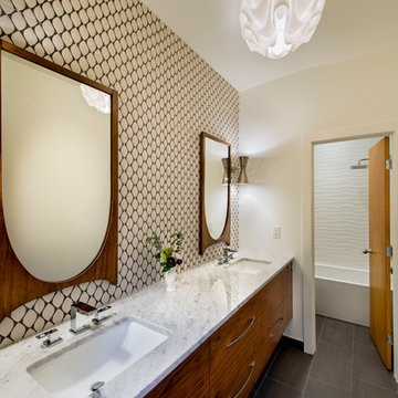 Mid Century Modern Bathroomwhtie