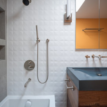Mid Mod Guest Bath