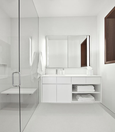 Industrial Bathroom by Vinci | Hamp Architects