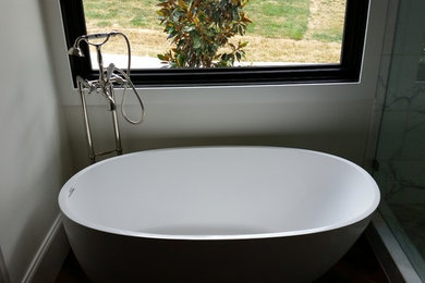 Foto de cuarto de baño principal contemporáneo