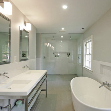 Minimal Master Bath