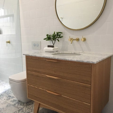 Minimalist Bathroom Remodel ft. Alexander 36-inch Natural Bathroom Vanity