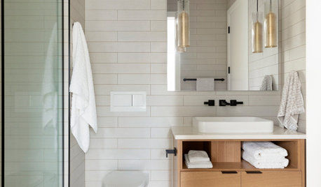 Practical Bathroom Design Ideas From Spring 2020’s Top Photos