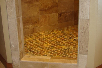 Bathroom - mid-sized traditional 3/4 beige tile and ceramic tile ceramic tile and beige floor bathroom idea in Minneapolis with beige walls