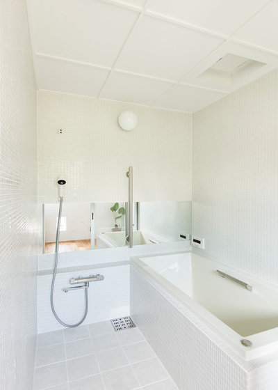 コンテンポラリー 浴室 by 建築設計事務所 可児公一植美雪