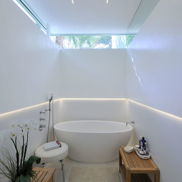 Modern Bath and Entrance